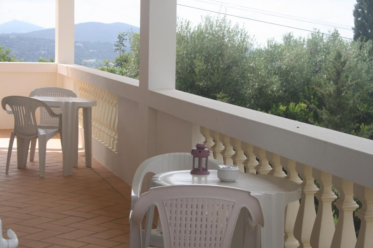 Rustic Villa Guesthouse Santa Barbara de Nexe Ngoại thất bức ảnh