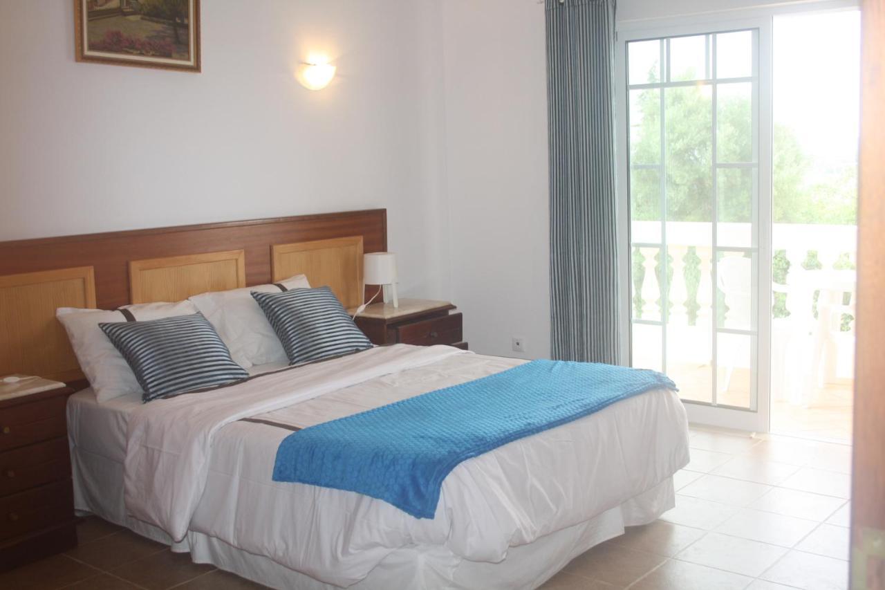 Rustic Villa Guesthouse Santa Barbara de Nexe Ngoại thất bức ảnh